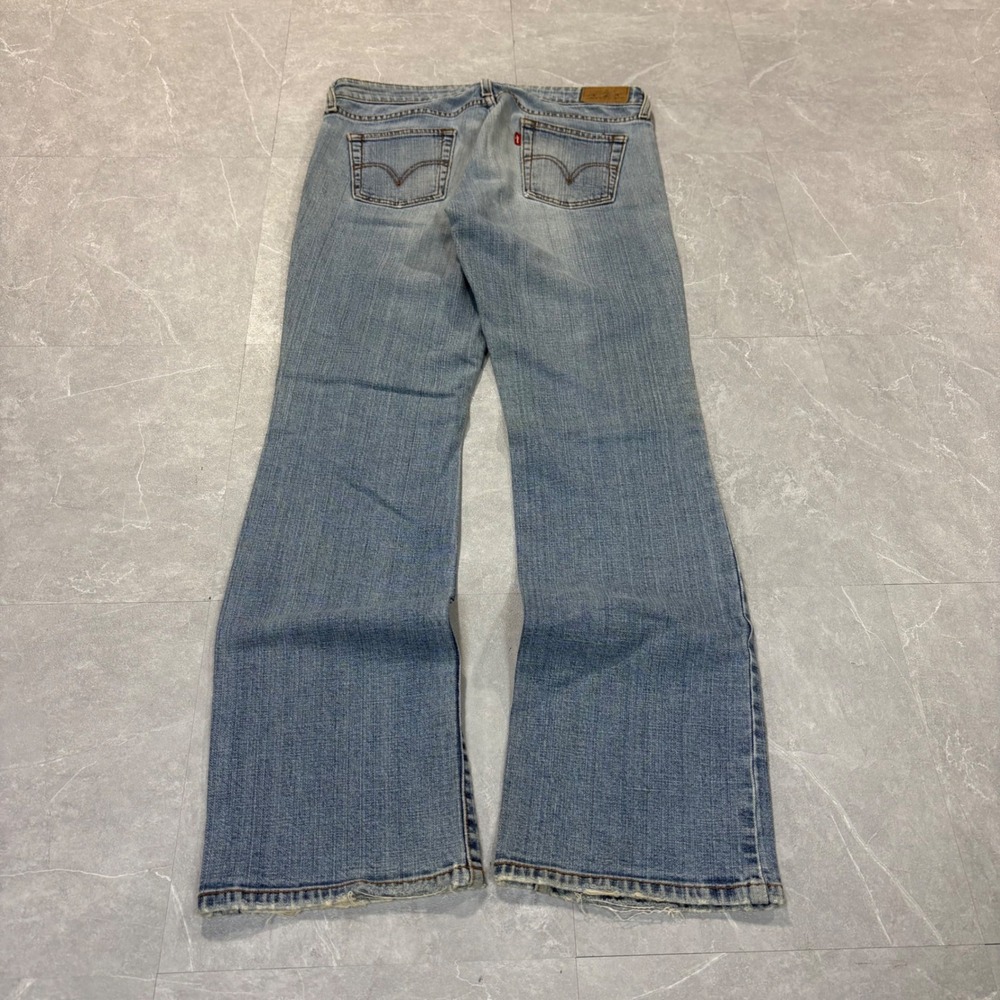 Levis 515 Low Boot Cut Jeans Womens 11M Light Wash Denim Blue 515-0219